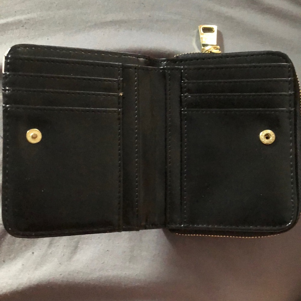 Wallet - Picture 2 of 3